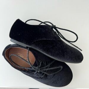 Age of Innocence velvet shoes